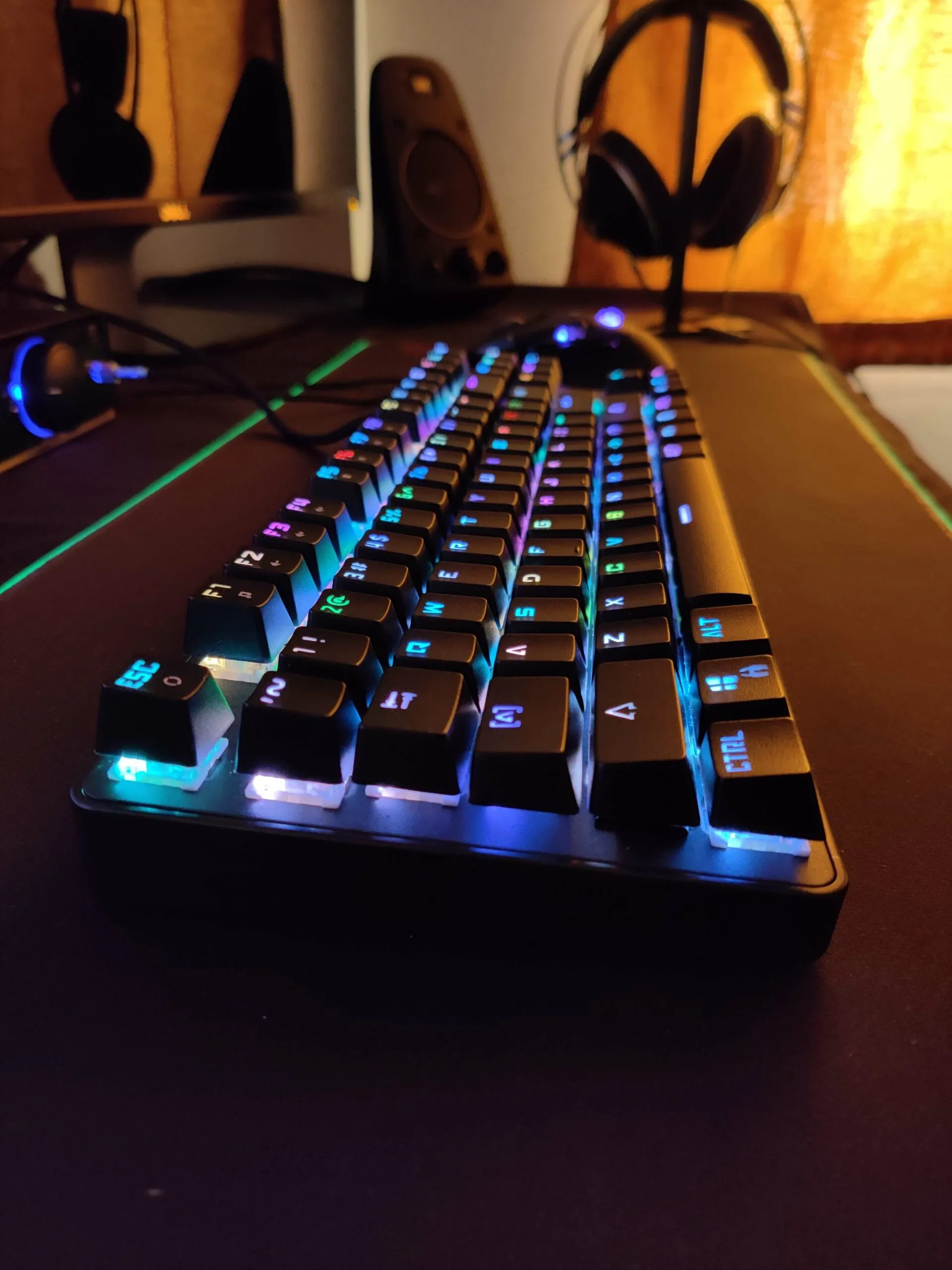 cosmicbyte-firefly-mechanical-keyboard-on-a-budget-cover